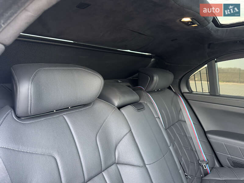 Седан BMW 7 Series 2022 в Одесі