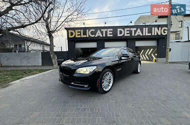 Седан BMW 7 Series 2014 в 