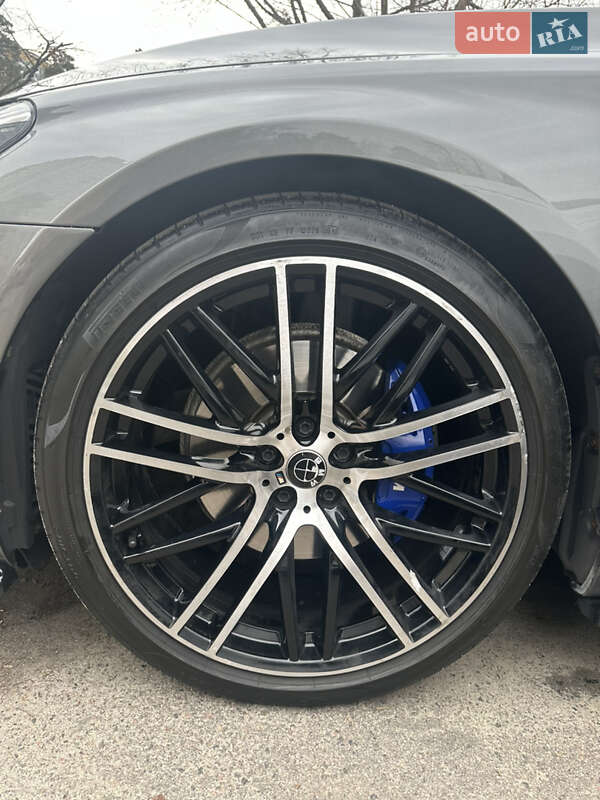 Седан BMW 7 Series 2018 в Киеве