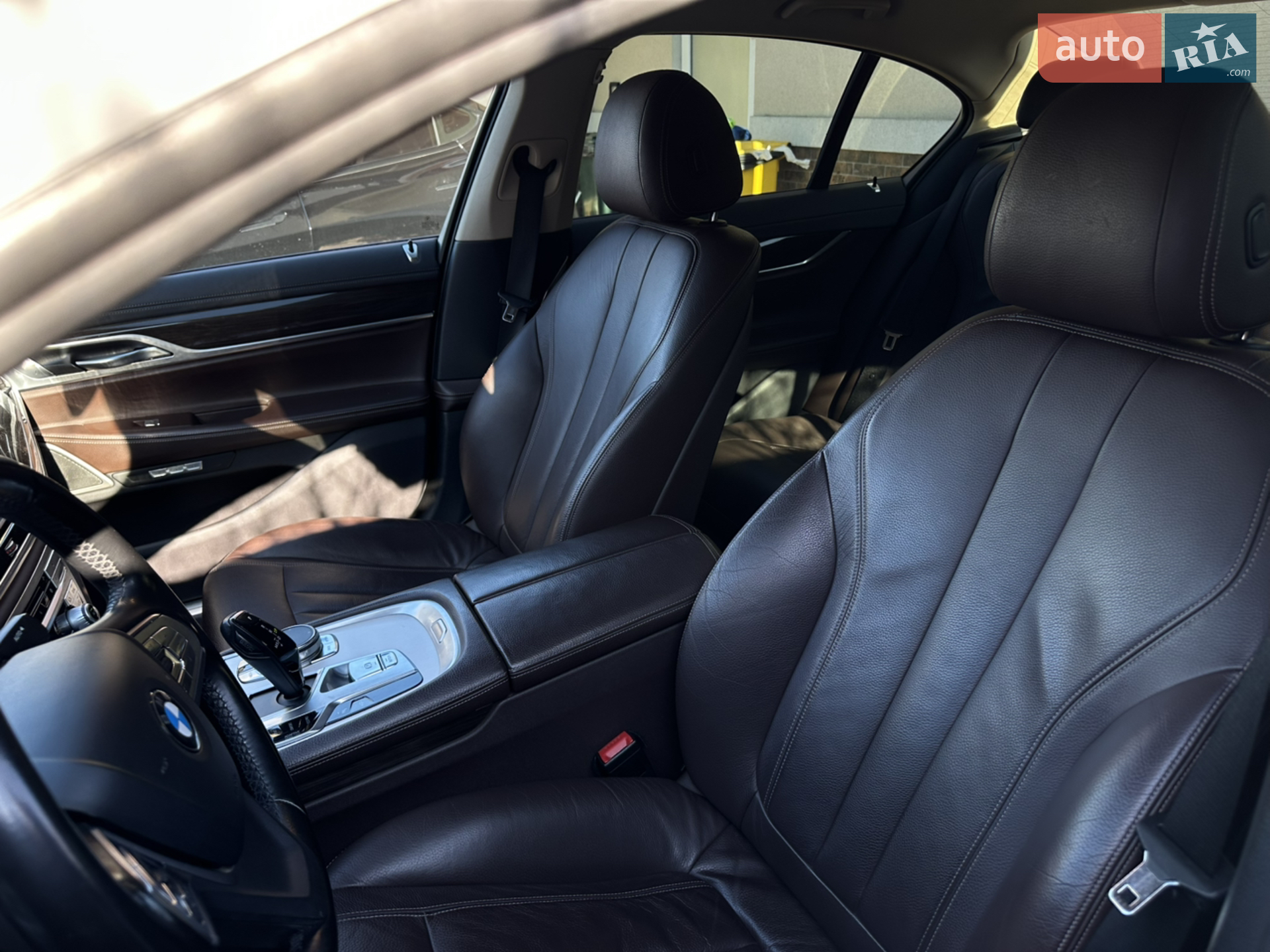 2016 BMW 7er - мініатюра 16