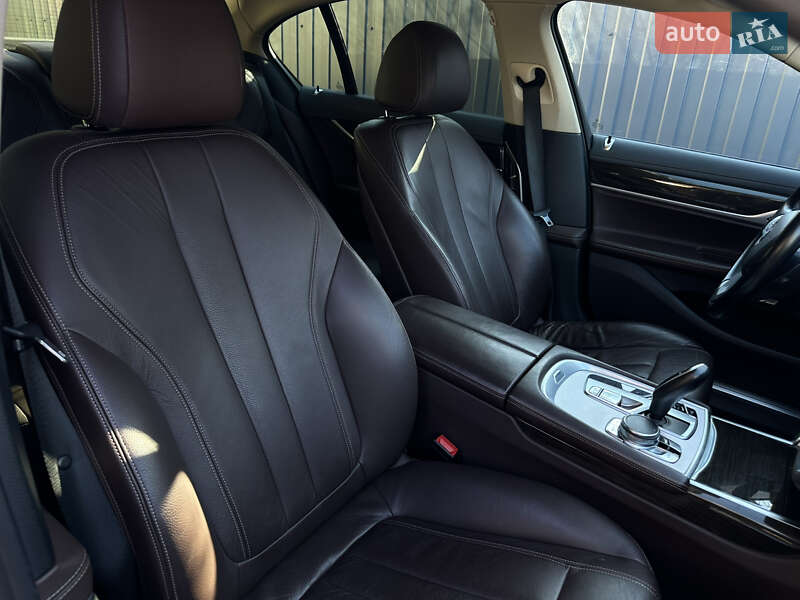 Седан BMW 7 Series 2016 в Києві фото 21 Седан BMW 7 Series 2016 в Києві