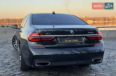 Седан BMW 7 Series 2016 в 