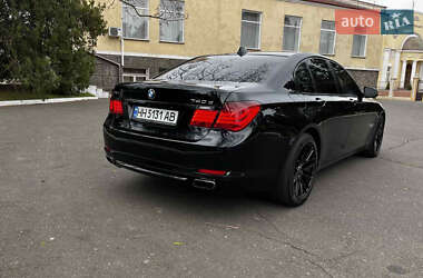 Седан BMW 7 Series 2011 в 