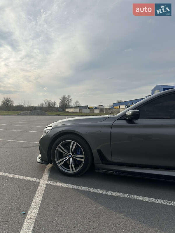 Седан BMW 7 Series 2018 в Киеве