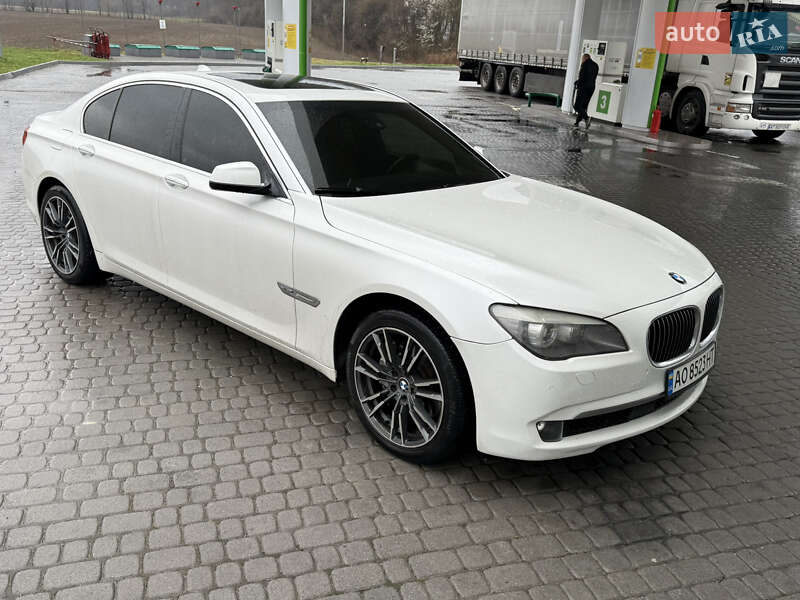BMW 7 Series 2011