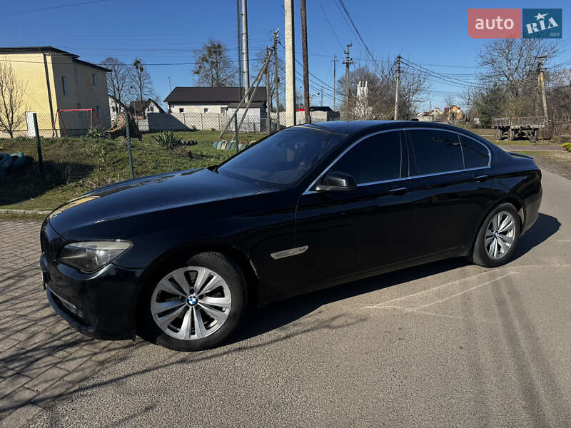Седан BMW 7 Series 2012 в Луцке