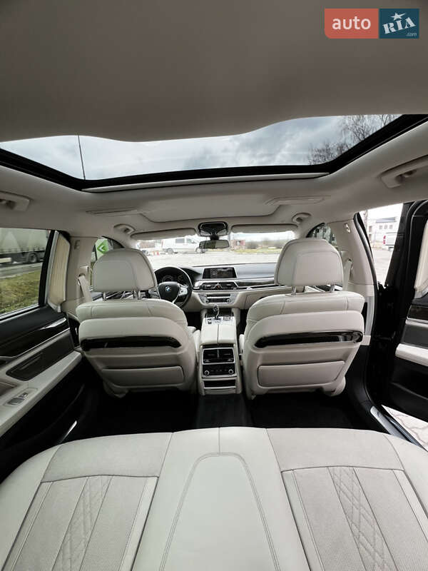 Седан BMW 7 Series 2015 в Львові