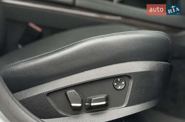 Седан BMW 7 Series 2010 в 