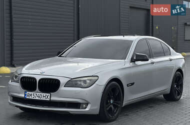 Седан BMW 7 Series 2010 в 