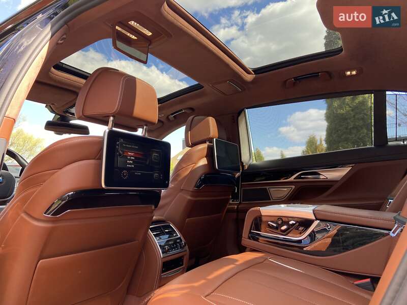 Седан BMW 7 Series 2016 в Києві