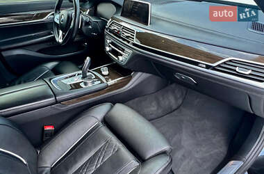 Седан BMW 7 Series 2019 в 