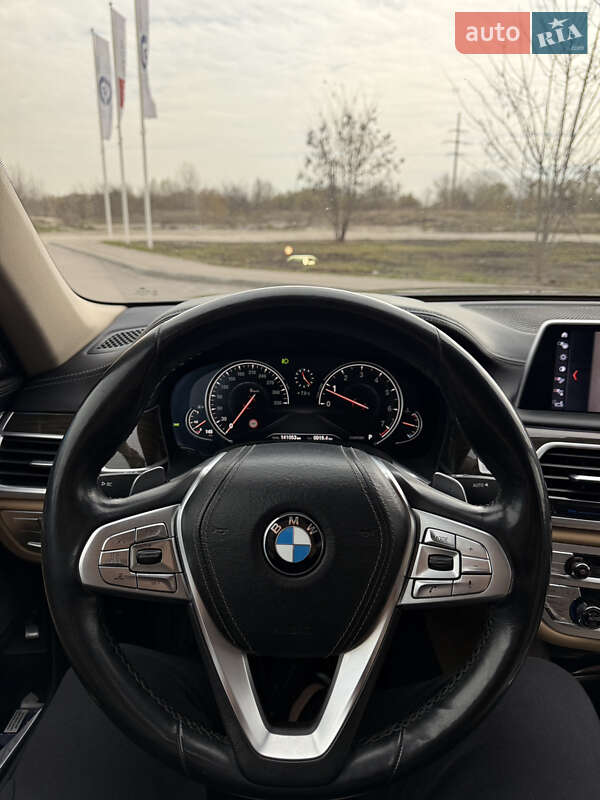 Седан BMW 7 Series 2016 в Киеве