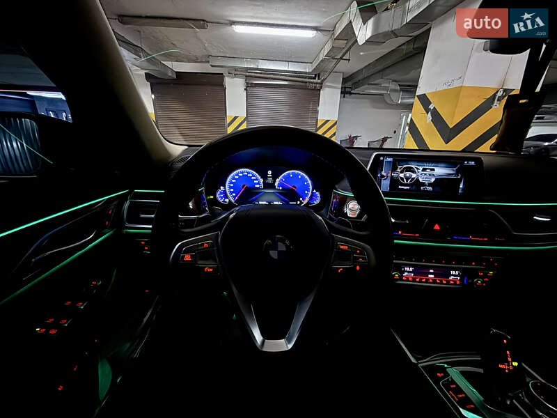 Седан BMW 7 Series 2015 в Одессе