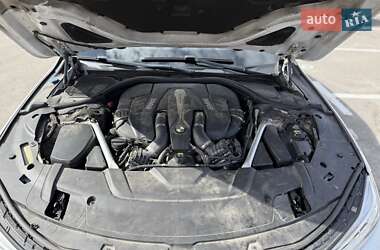 Седан BMW 7 Series 2018 в 