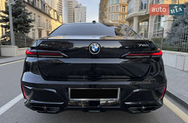 Седан BMW 7 Series 2023 в 