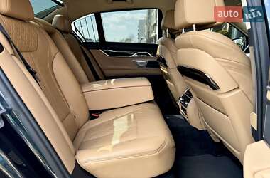 Седан BMW 7 Series 2017 в 