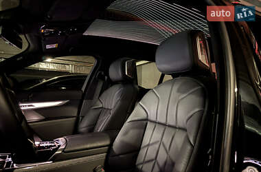 Седан BMW 7 Series 2023 в 
