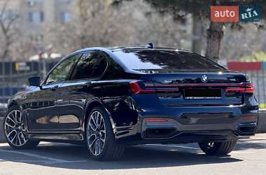Седан BMW 7 Series 2022 в 