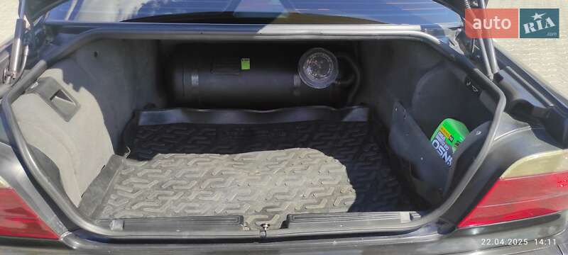 Седан BMW 7 Series 2001 в Тернополі