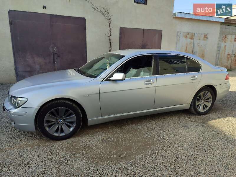 Седан BMW 7 Series 2007 в Самборі