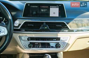 Седан BMW 7 Series 2017 в 