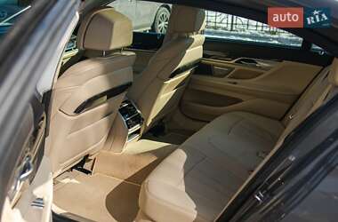 Седан BMW 7 Series 2017 в 
