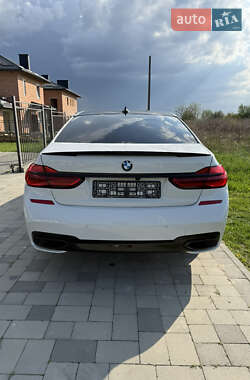 Седан BMW 7 Series 2016 в 