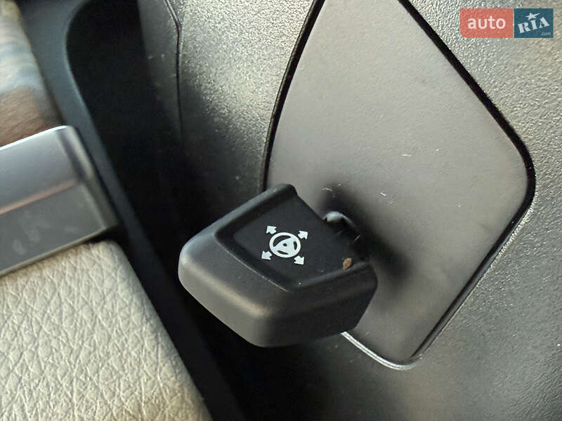 Седан BMW 7 Series 2013 в Черновцах