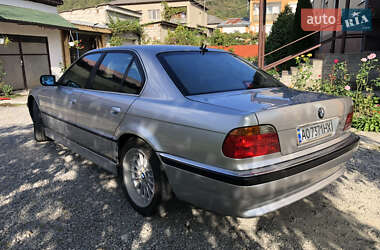 Седан BMW 7 Series 2000 в 