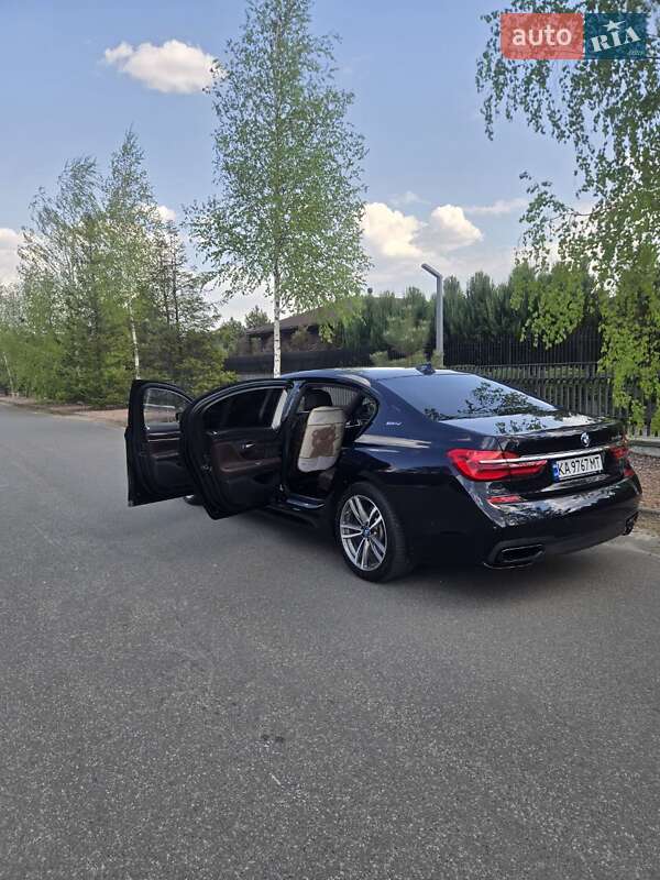 Седан BMW 7 Series 2016 в Киеве фото 17 Седан BMW 7 Series 2016 в Киеве