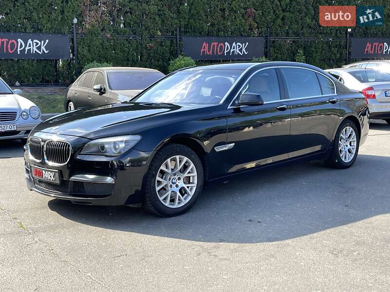 BMW 7 Series 2011