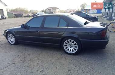 Седан BMW 7 Series 2001 в 