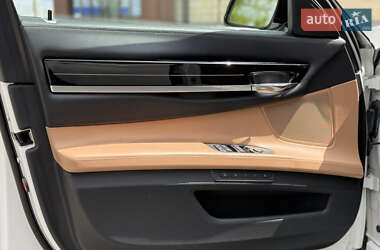 Седан BMW 7 Series 2013 в 