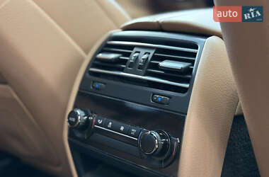 Седан BMW 7 Series 2013 в 