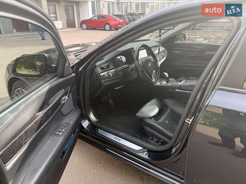 Седан BMW 7 Series 2011 в Киеве