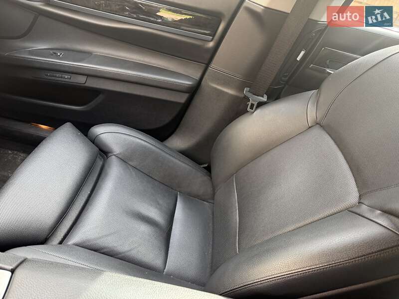 Седан BMW 7 Series 2011 в Киеве