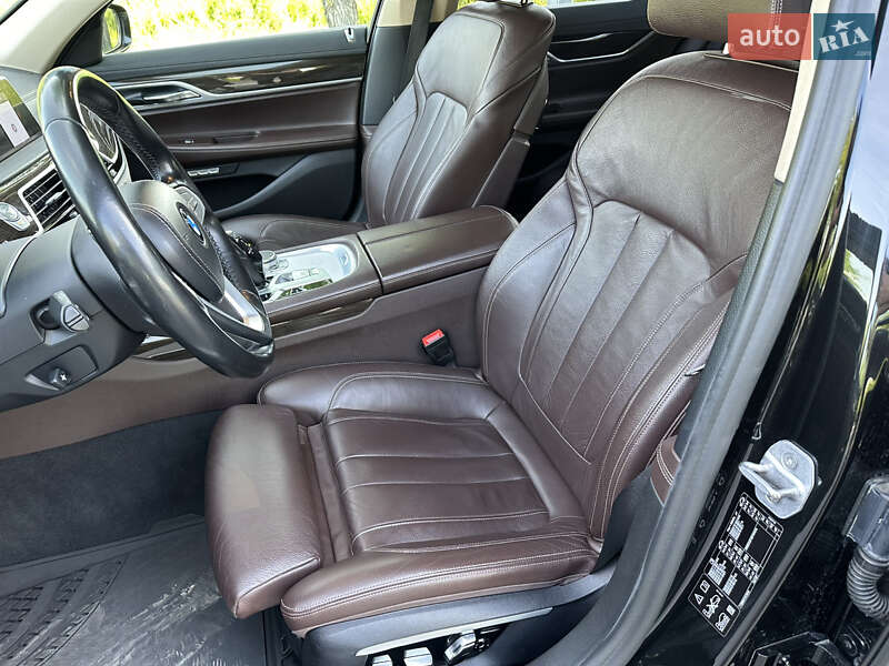 Седан BMW 7 Series 2016 в Киеве