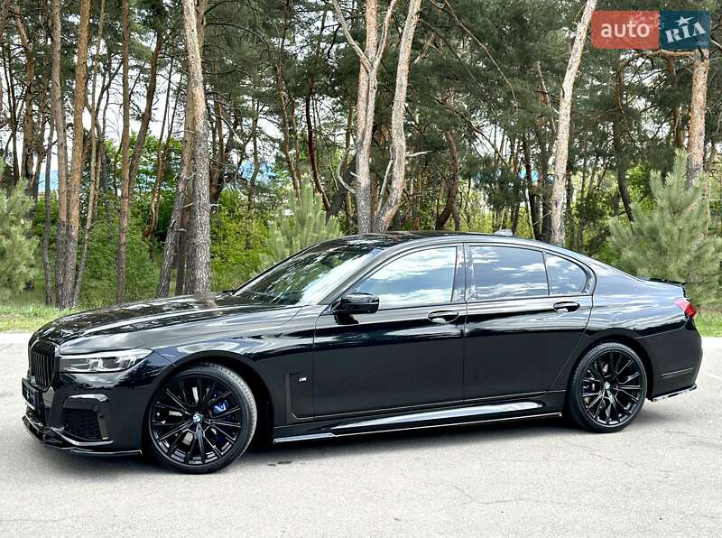 Седан BMW 7 Series 2022 в Києві
