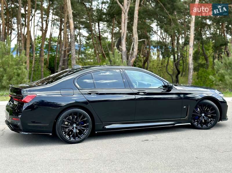 Седан BMW 7 Series 2022 в Києві