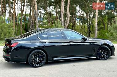 Седан BMW 7 Series 2022 в 