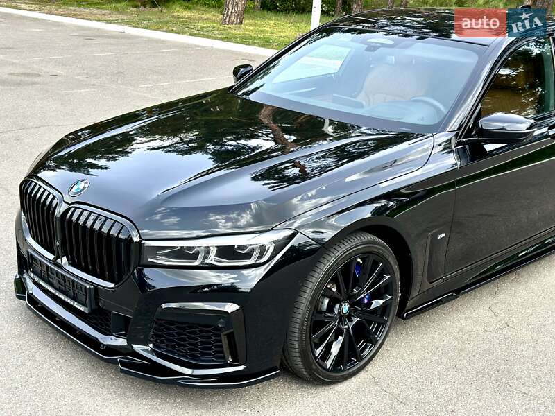 Седан BMW 7 Series 2022 в Києві