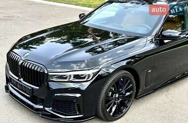 Седан BMW 7 Series 2022 в 
