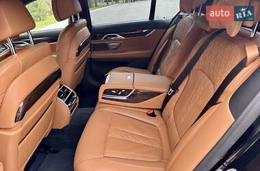 Седан BMW 7 Series 2022 в 