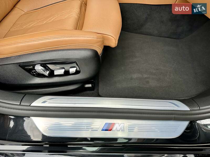 Седан BMW 7 Series 2022 в Києві
