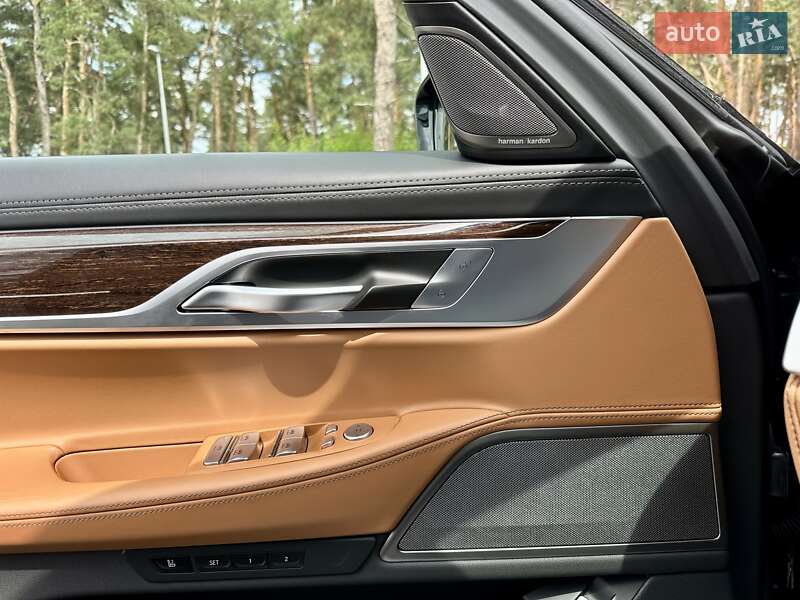 Седан BMW 7 Series 2022 в Києві