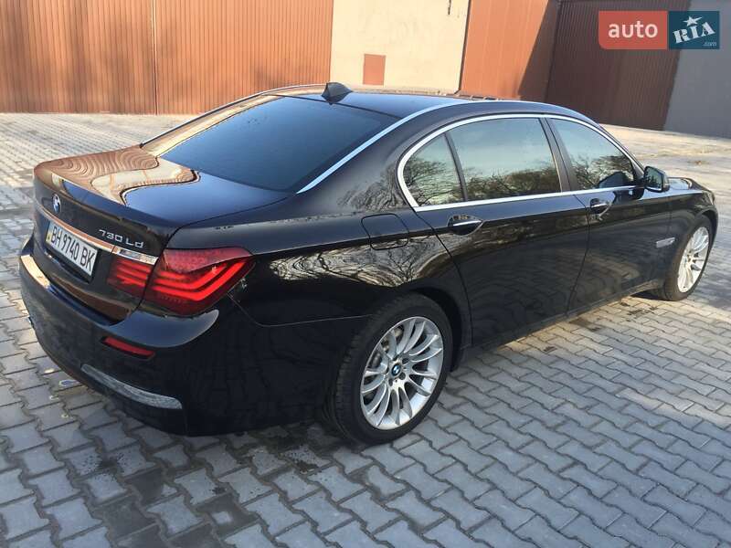 Седан BMW 7 Series 2012 в 