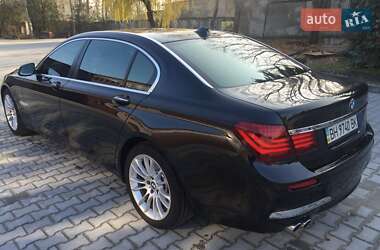 Седан BMW 7 Series 2012 в 