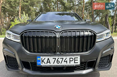 Седан BMW 7 Series 2022 в 