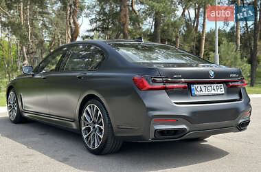 Седан BMW 7 Series 2022 в 