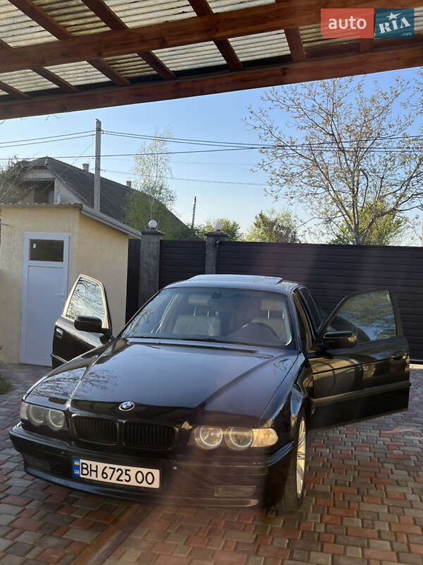 Седан BMW 7 Series 1999 в Килии